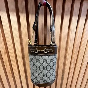 Gucci satchel top purse